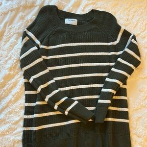 Dark green stripped sweater